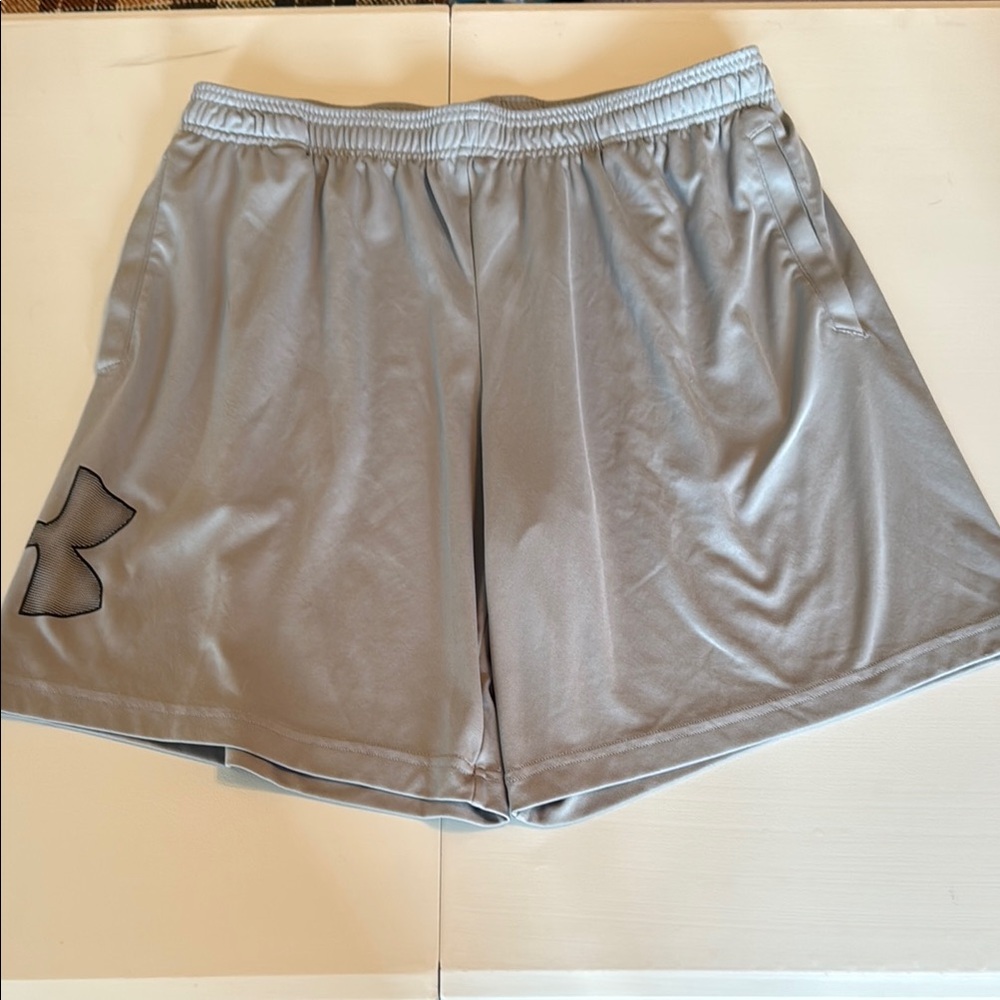 Under Armour Men’s Gray Athletic Shorts